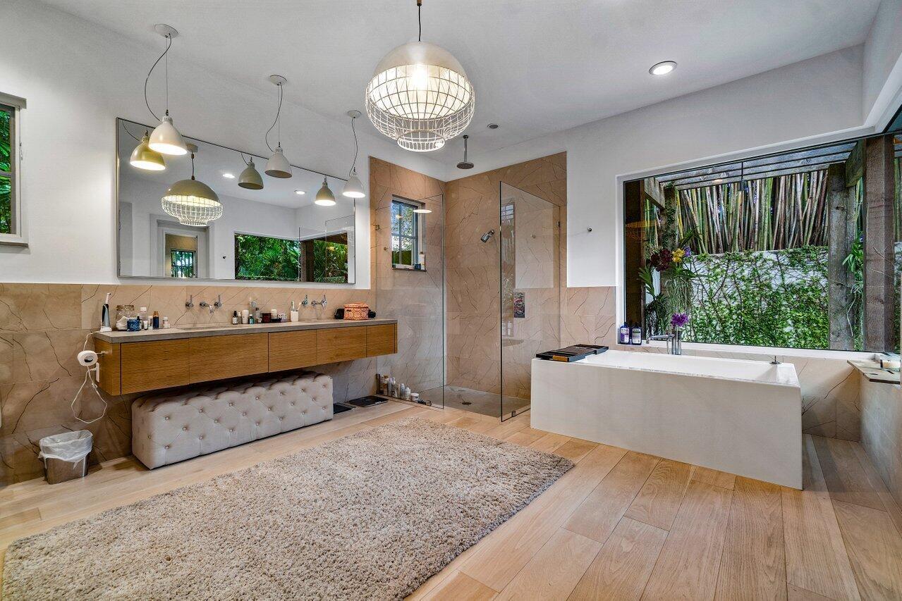 EQUESTRIAN CLUB ESTATES 1 - Residential