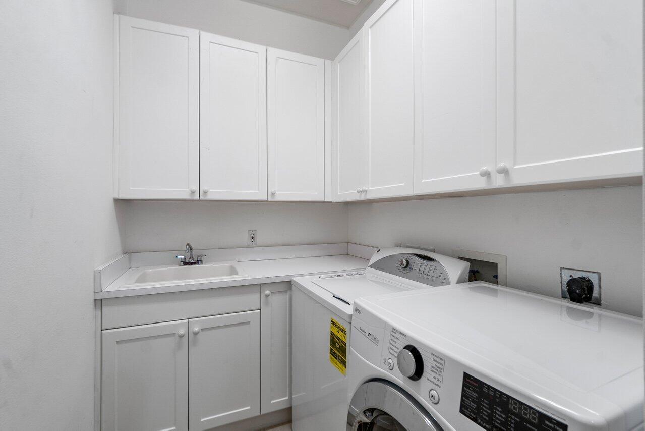 EQUESTRIAN CLUB ESTATES 1 - Residential