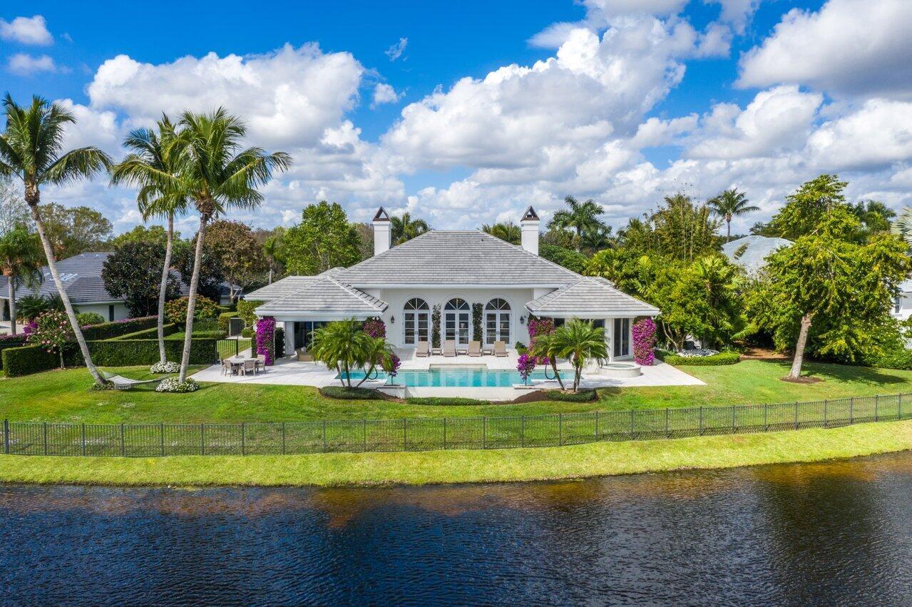 EQUESTRIAN CLUB ESTATES 1 - Residential