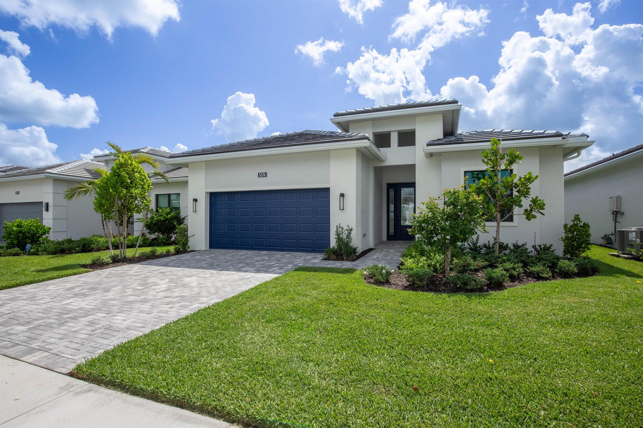 5576 Captiva Lane
