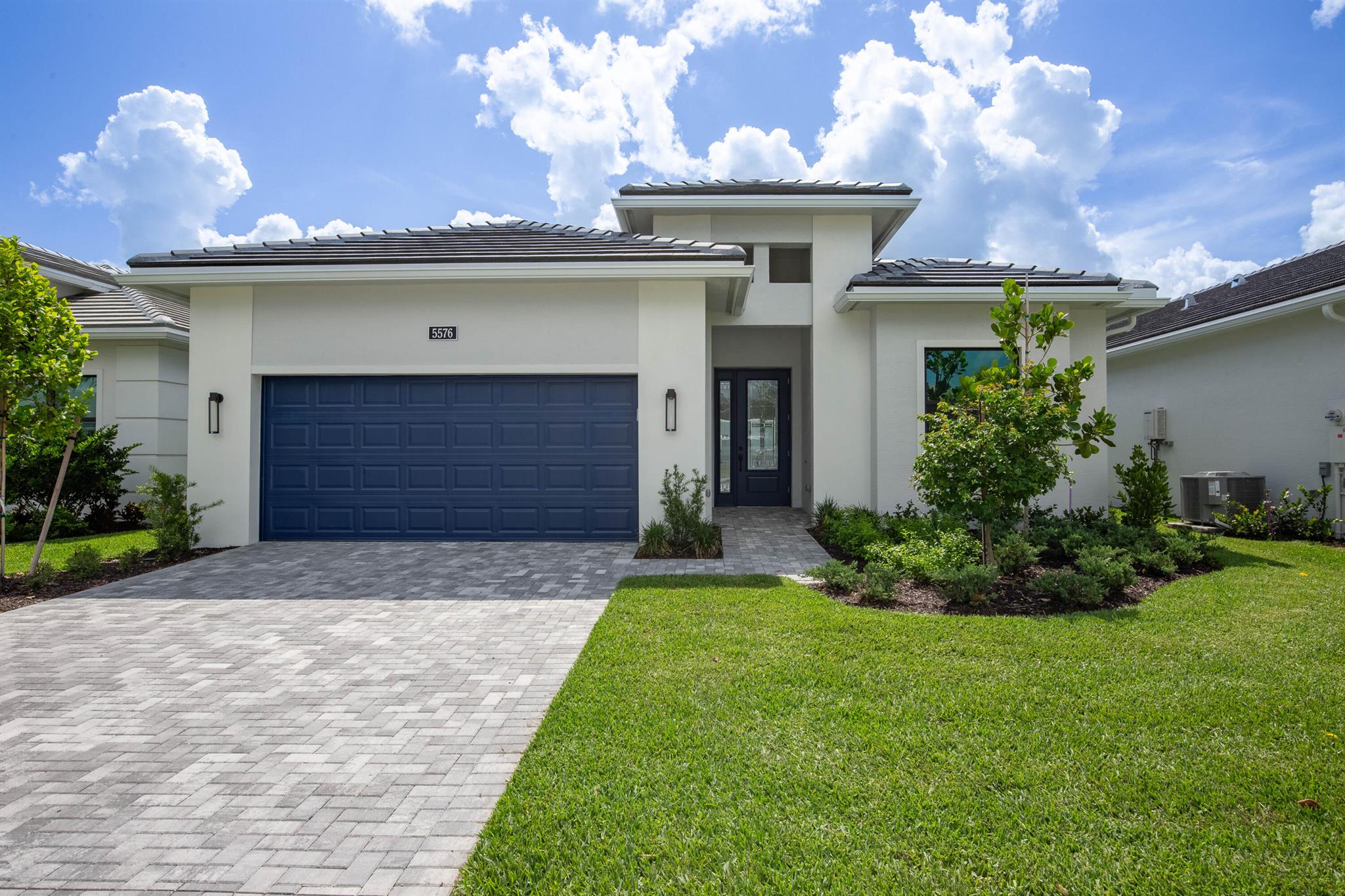 5576 Captiva Lane
