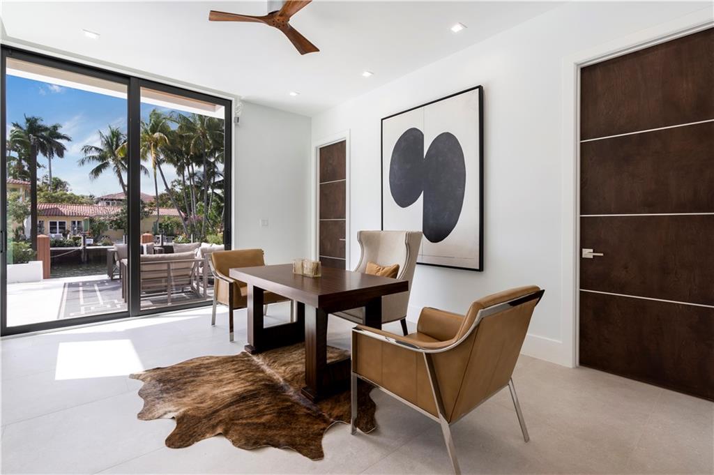 Las Olas Isles - Residential