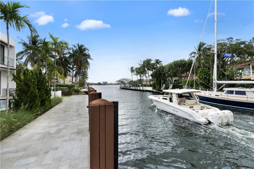 Las Olas Isles - Residential