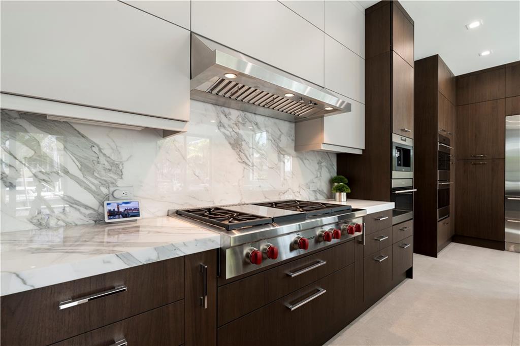 Las Olas Isles - Residential