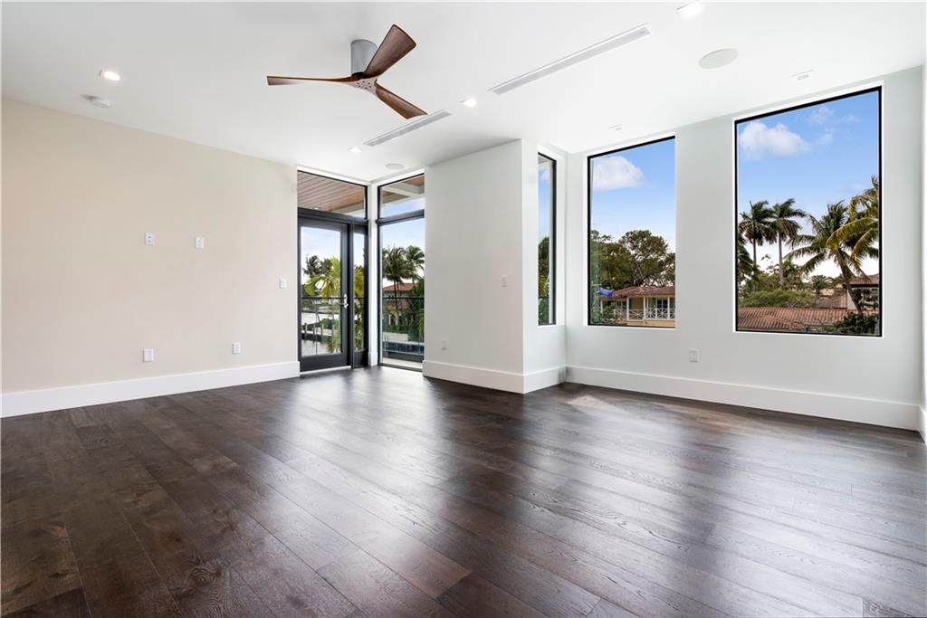 Las Olas Isles - Residential