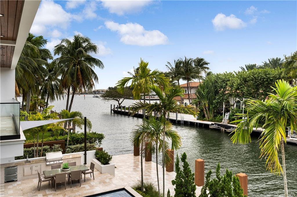 Las Olas Isles - Residential