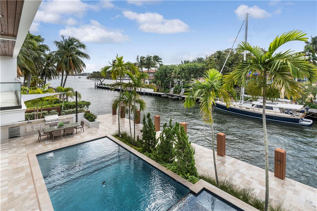 Las Olas Isles - Residential