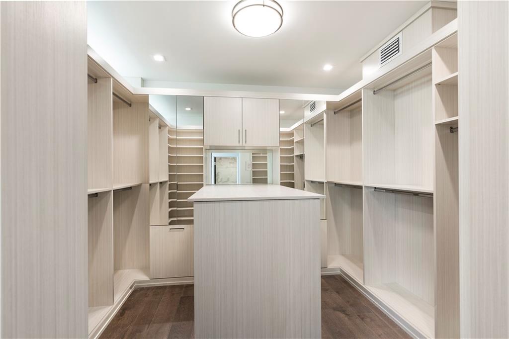 Las Olas Isles - Residential