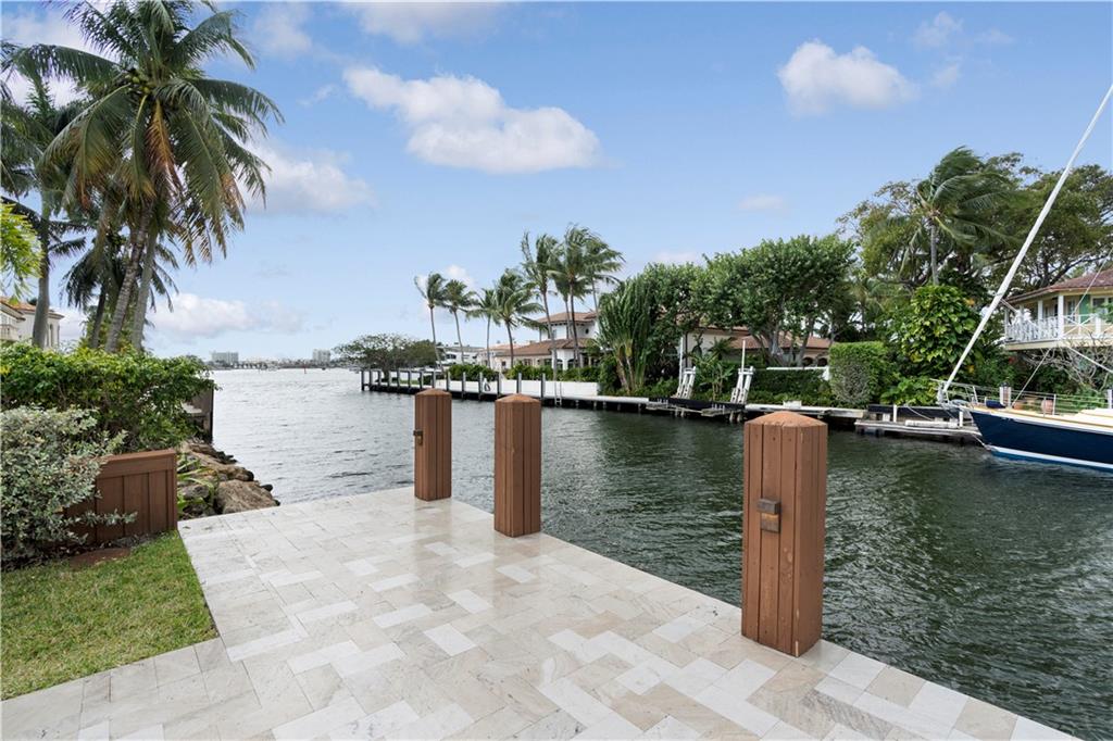 Las Olas Isles - Residential
