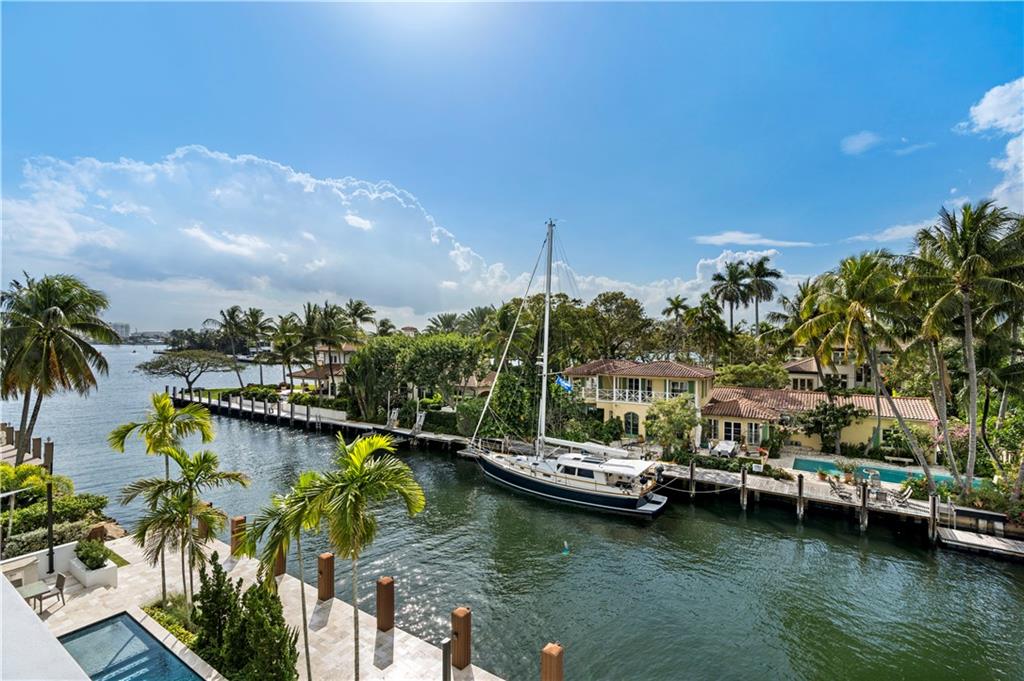 Las Olas Isles - Residential