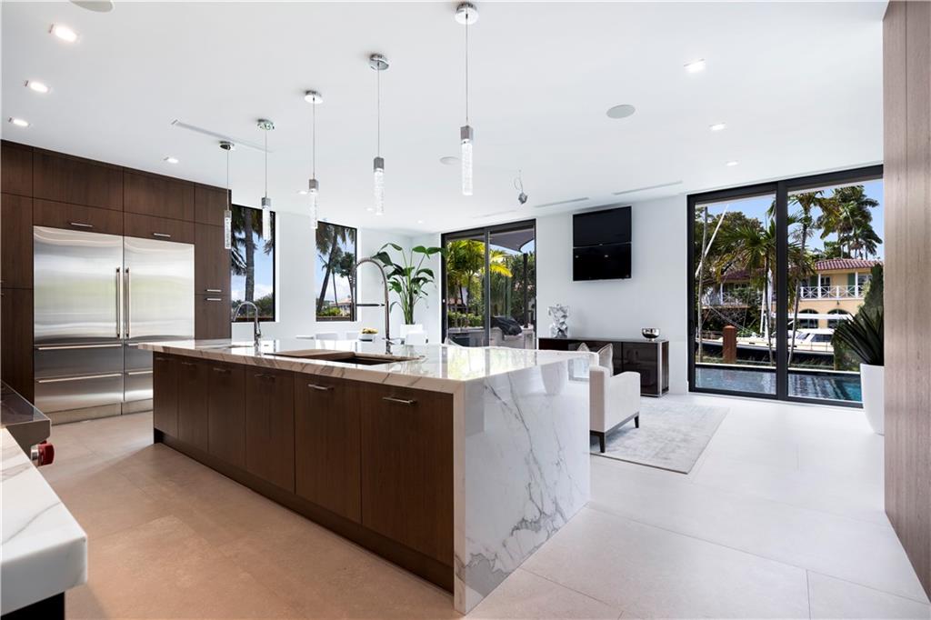 Las Olas Isles - Residential