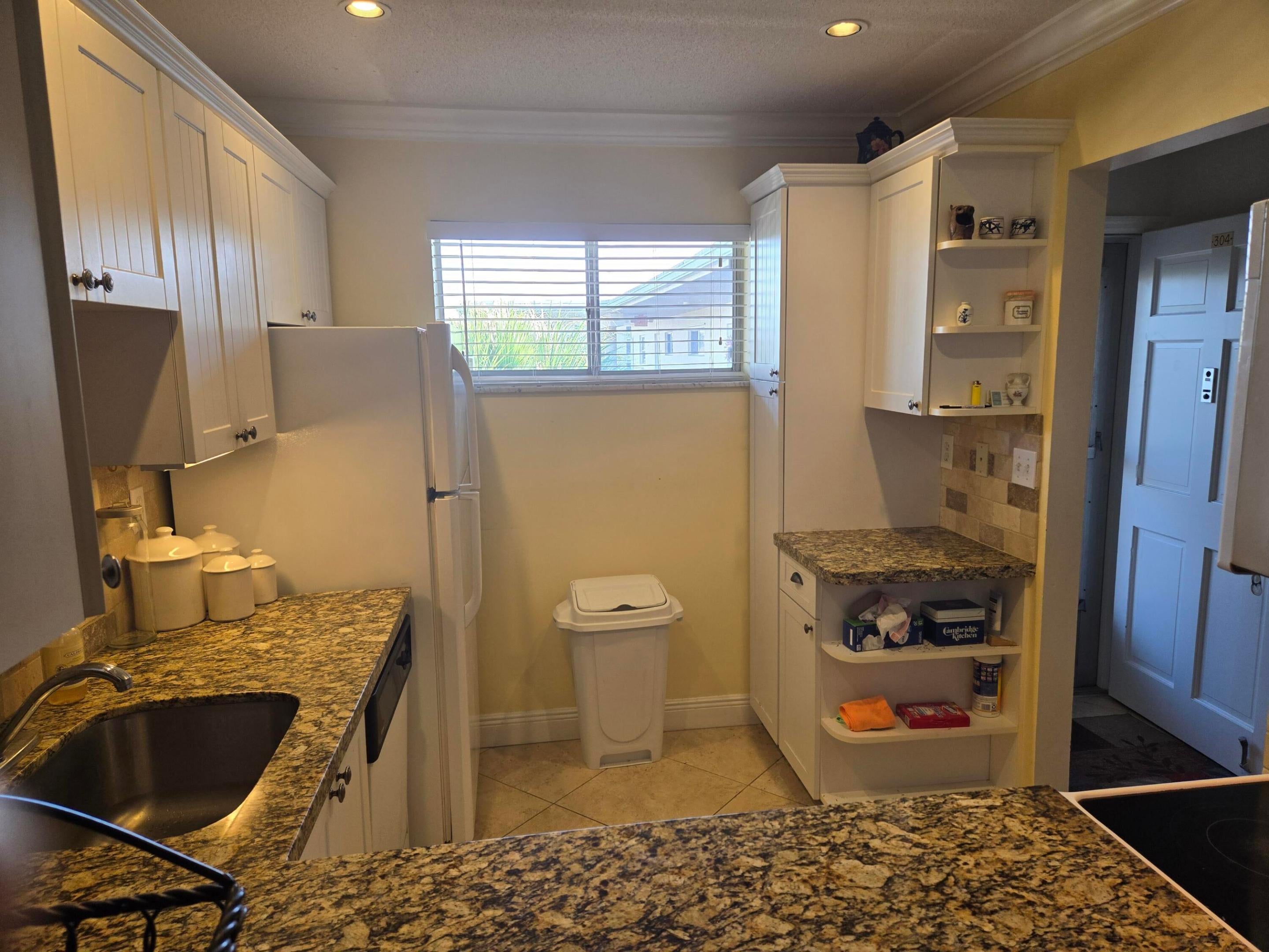 View photos, virtual tours, details... 2682 Garden Drive S 304