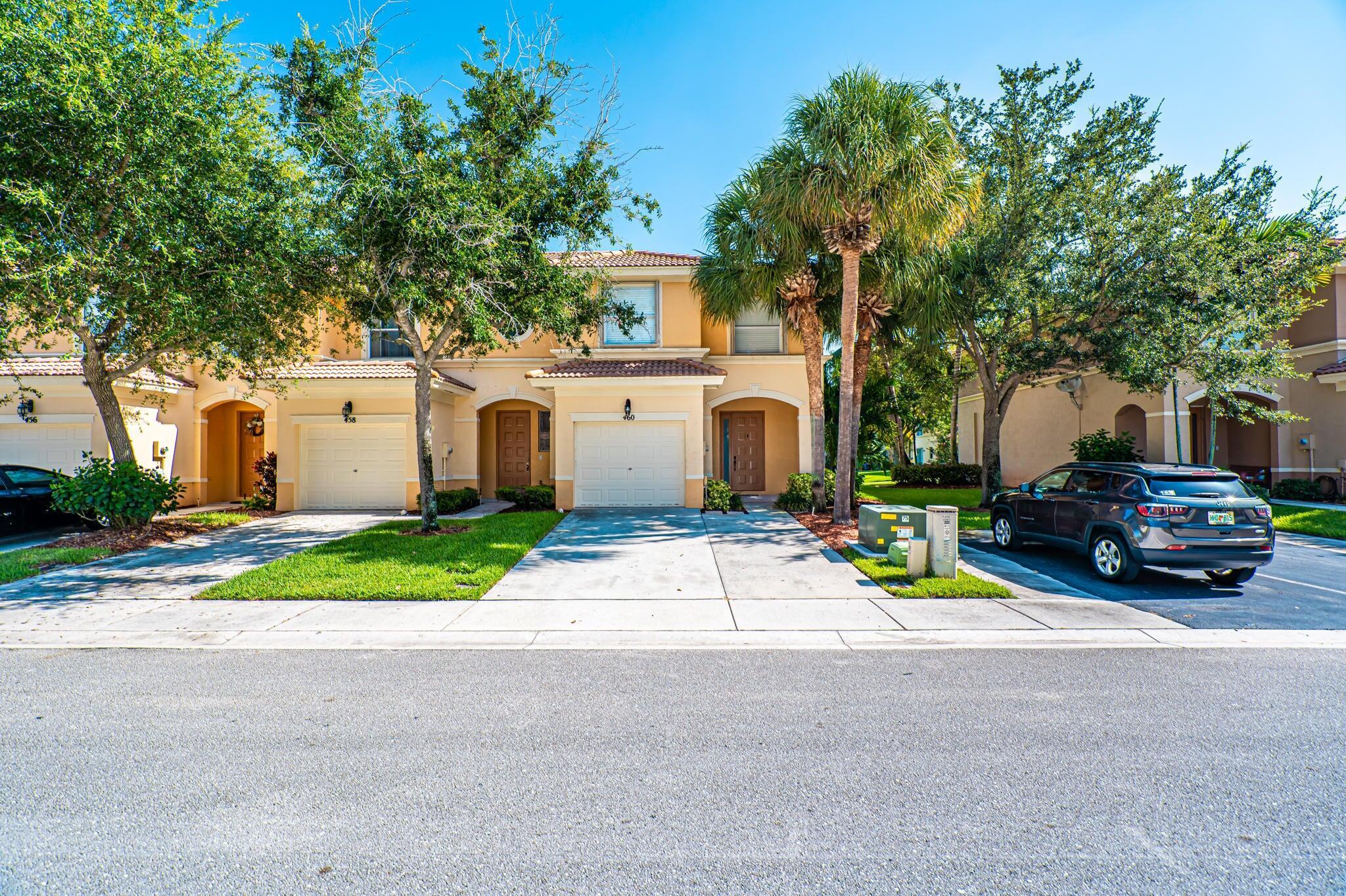 SEMINOLE ESTATES & TOWNHOMES - Residential Lease