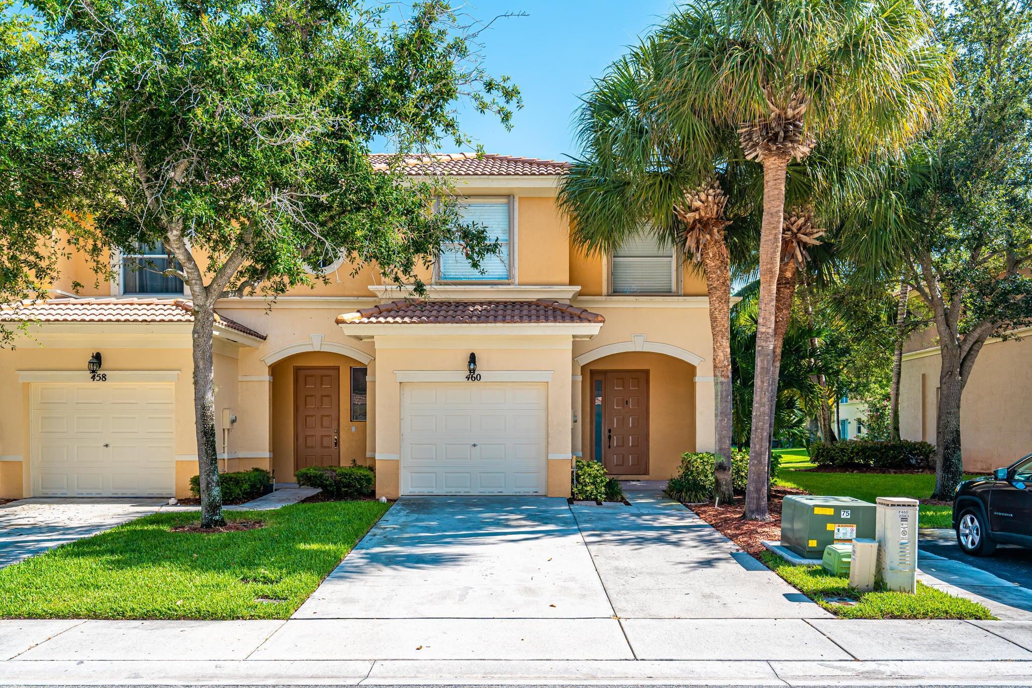 SEMINOLE ESTATES & TOWNHOMES - Residential Lease