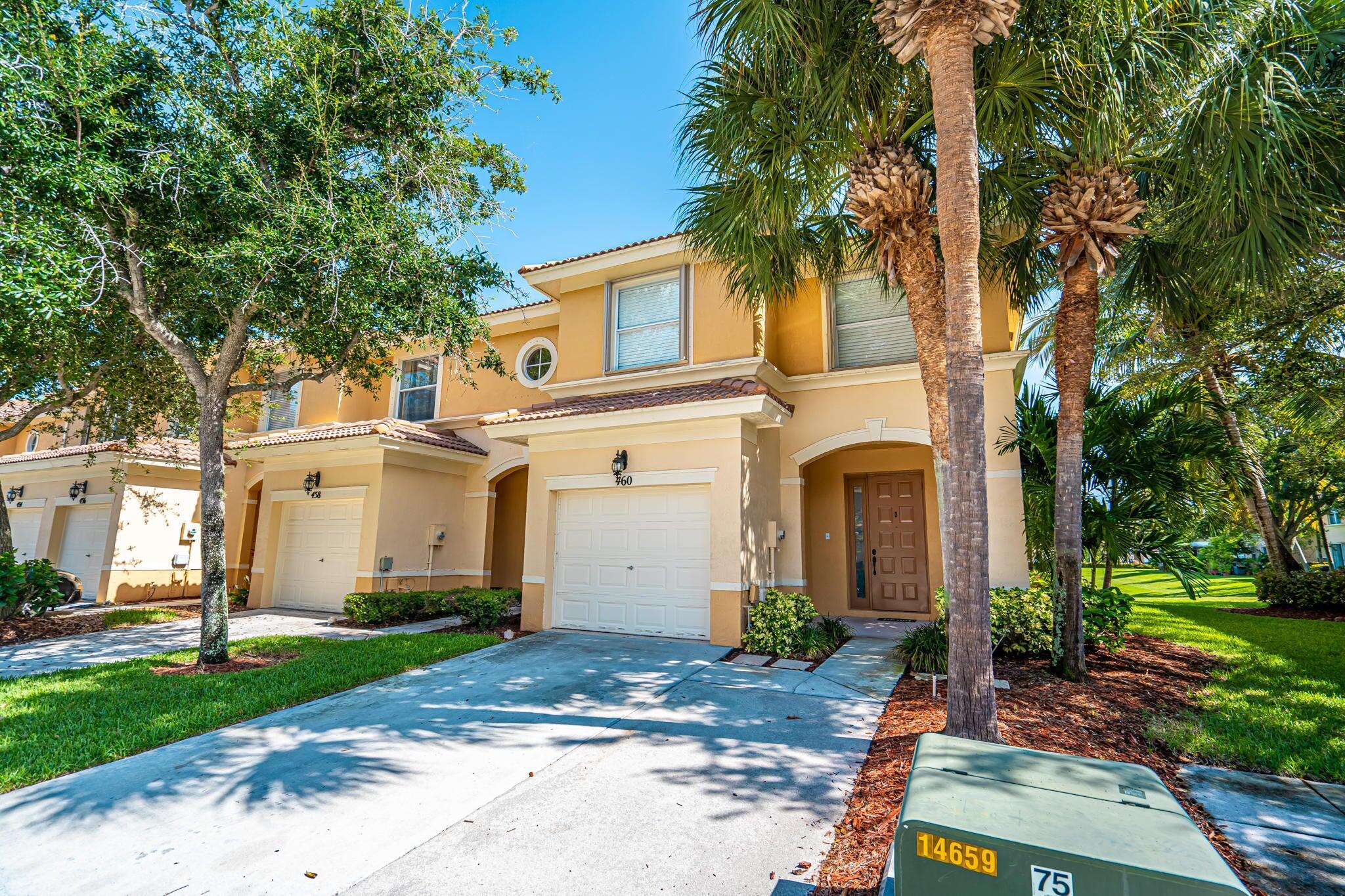 SEMINOLE ESTATES & TOWNHOMES - Residential Lease