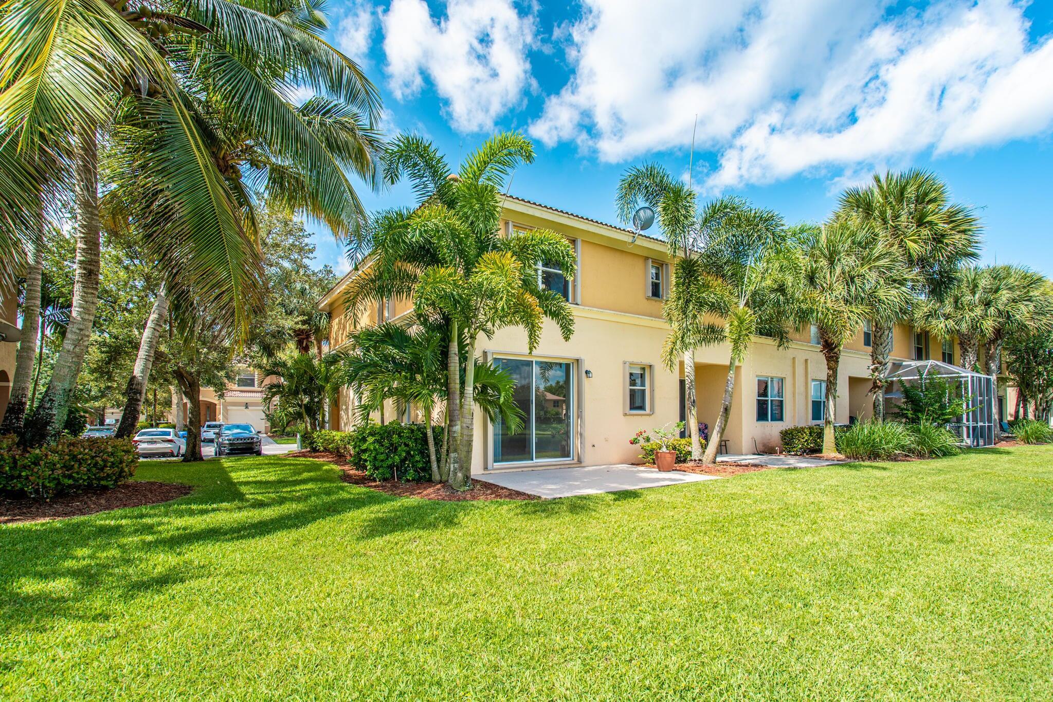 SEMINOLE ESTATES & TOWNHOMES - Residential Lease