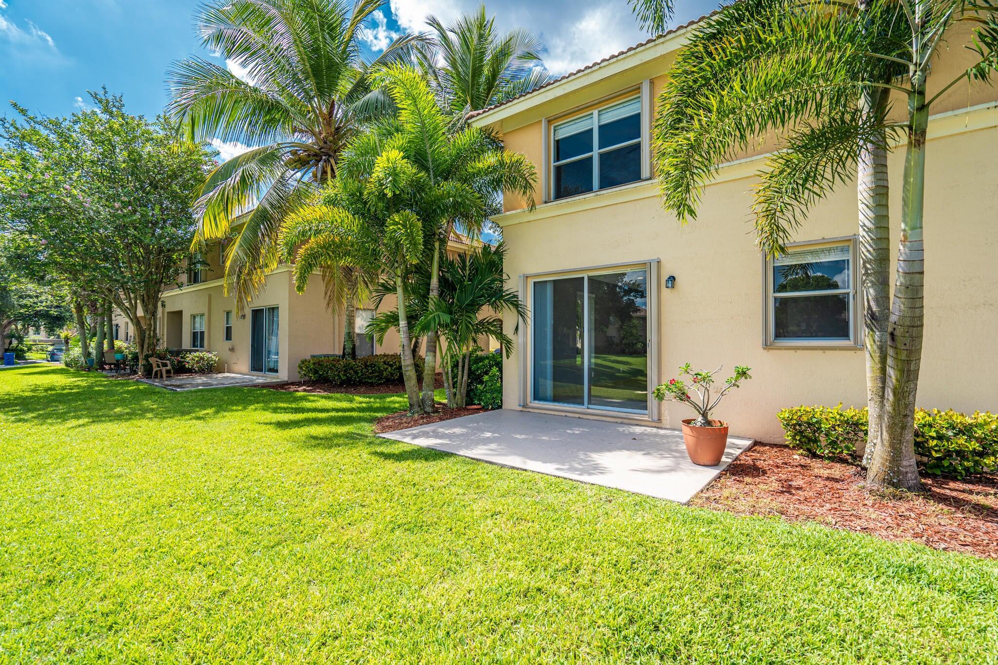 SEMINOLE ESTATES & TOWNHOMES - Residential Lease