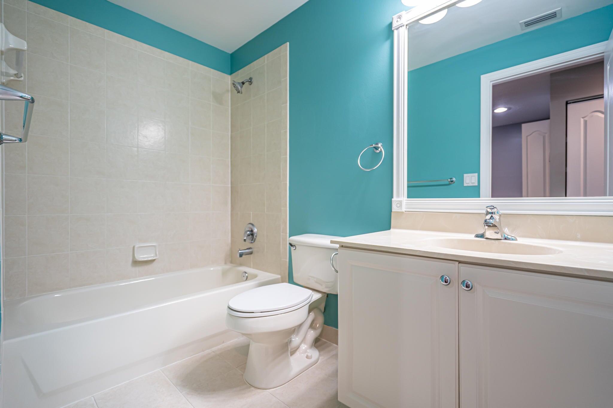 SEMINOLE ESTATES & TOWNHOMES - Residential Lease
