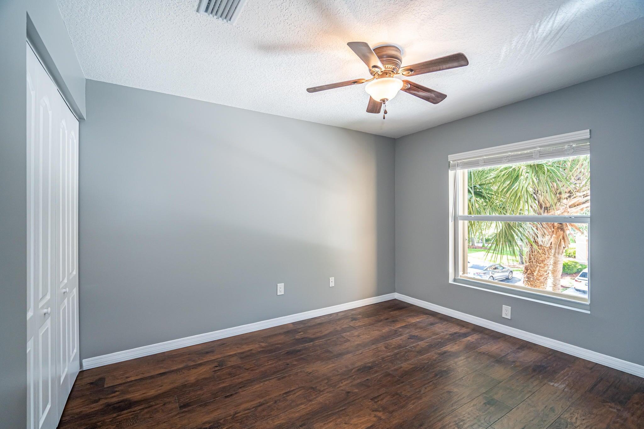SEMINOLE ESTATES & TOWNHOMES - Residential Lease