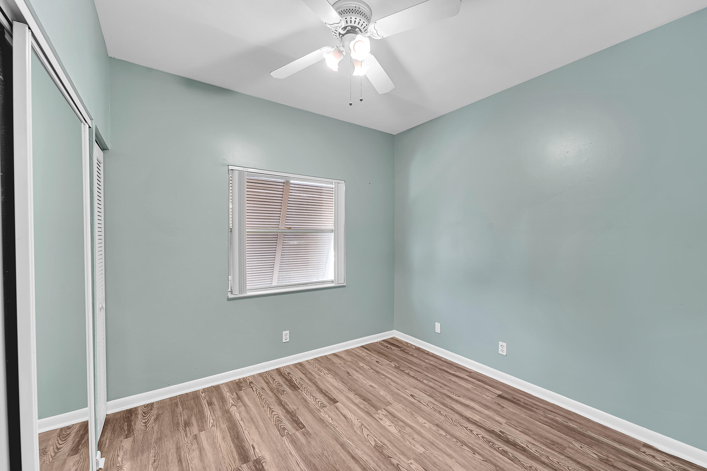 WOODLAKE SHORES - Residential