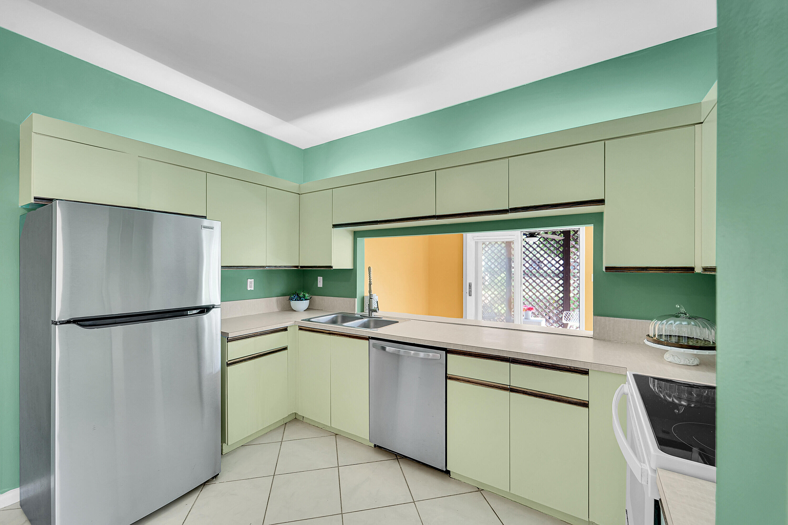 WOODLAKE SHORES - Residential