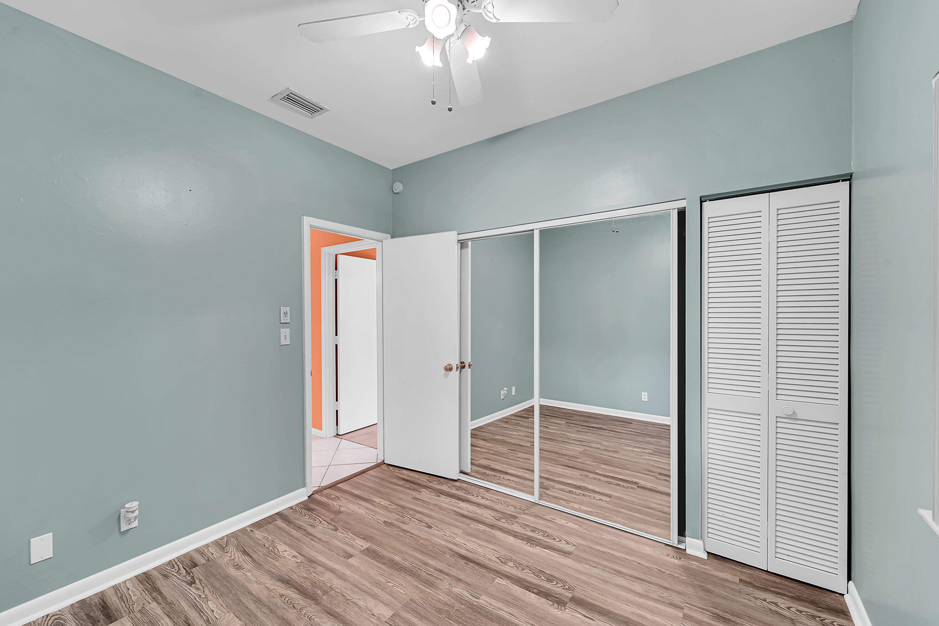 WOODLAKE SHORES - Residential