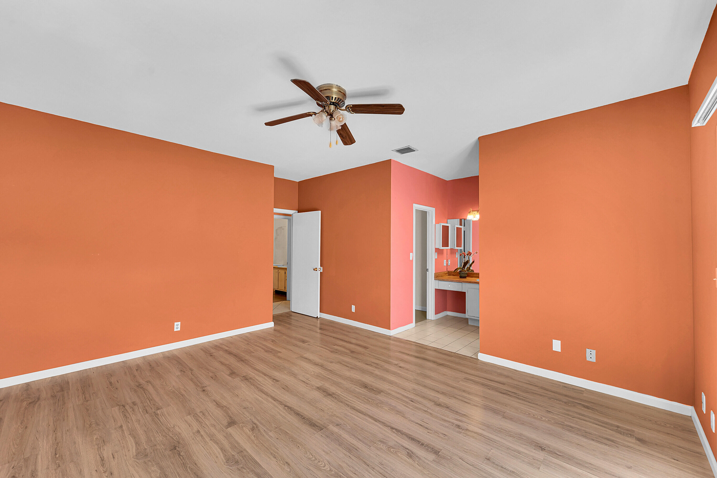 WOODLAKE SHORES - Residential