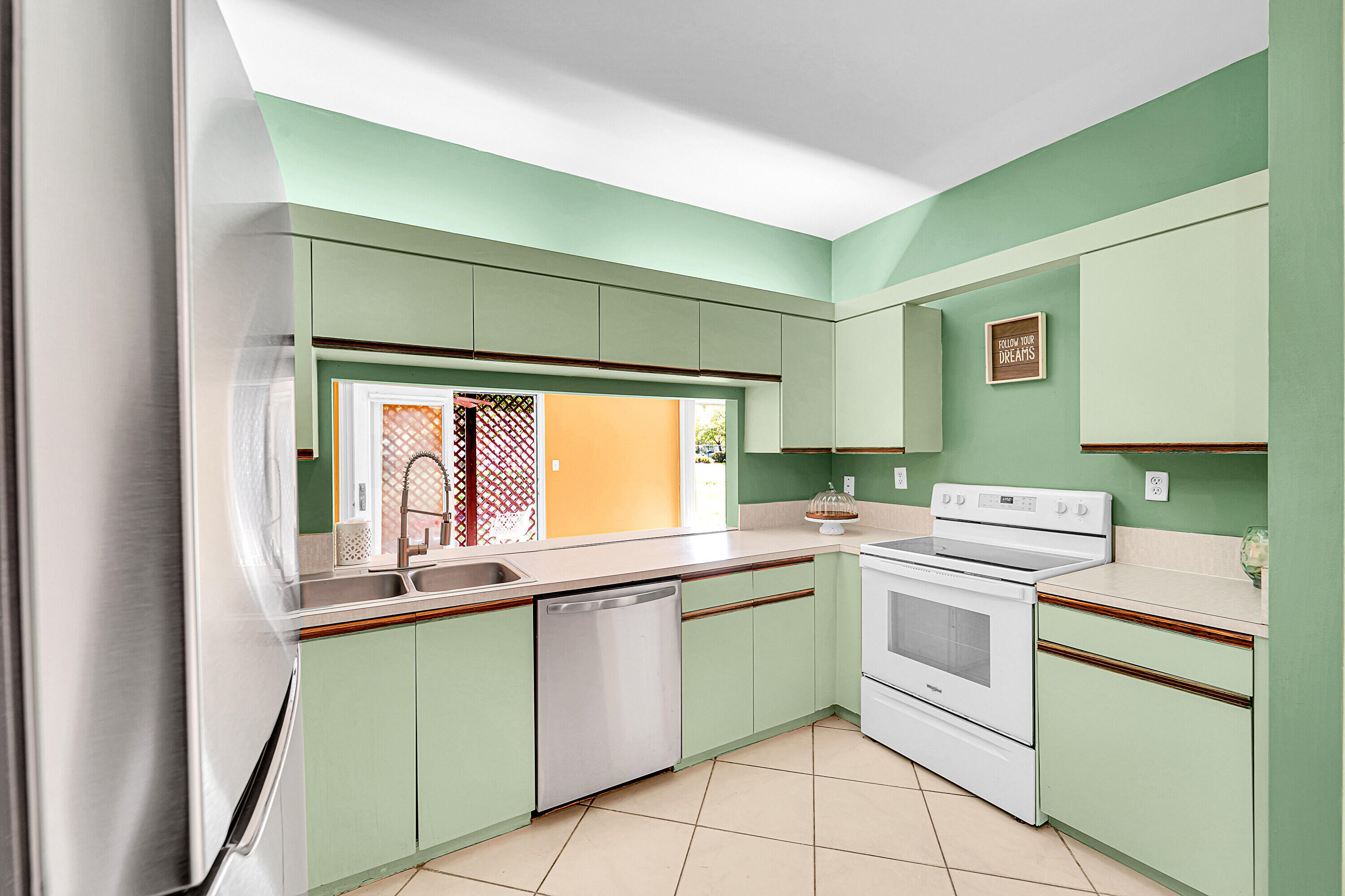 WOODLAKE SHORES - Residential