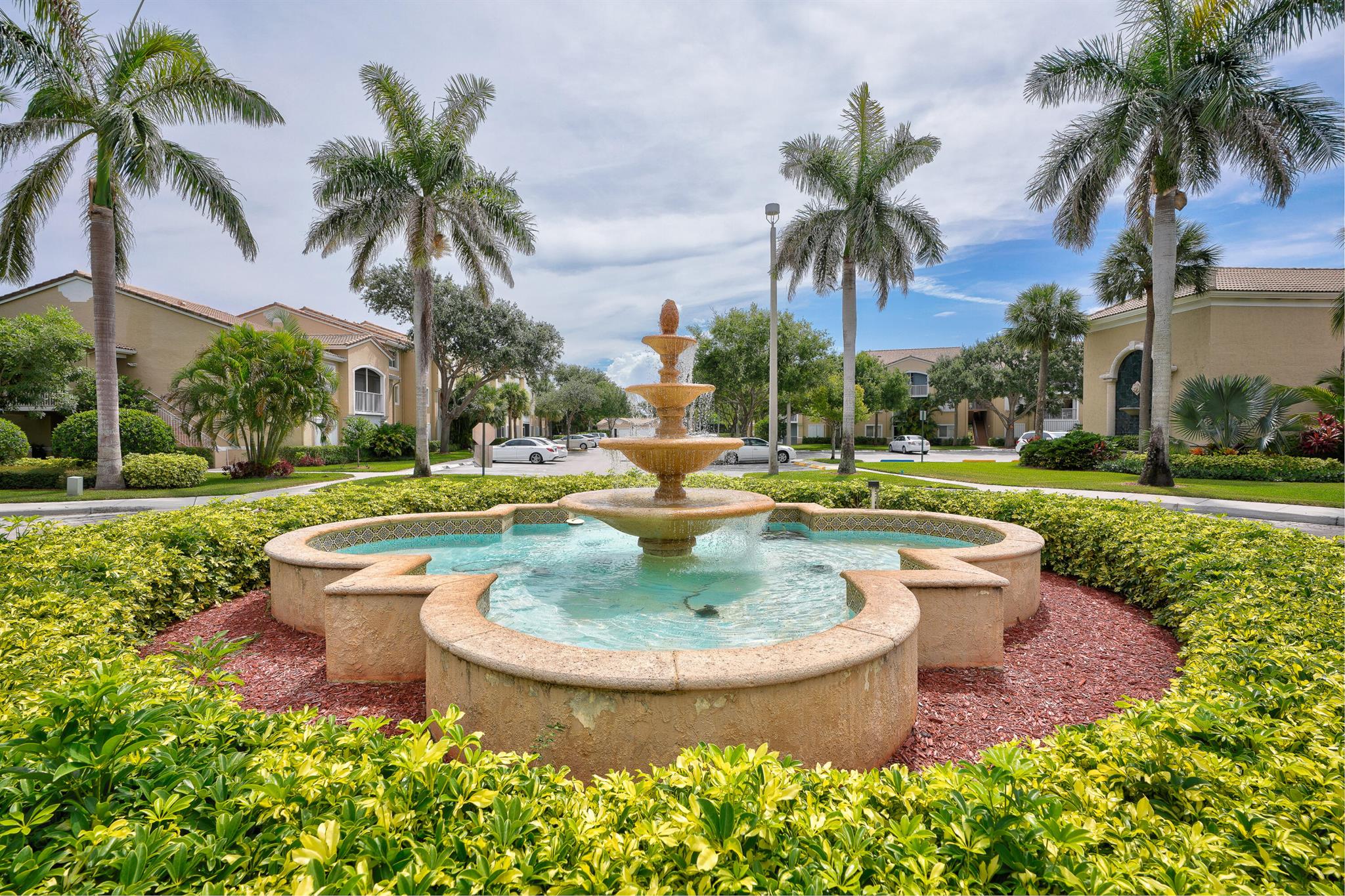 LIGHTHOUSE COVE AT TEQUESTA CONDO - Residential Lease