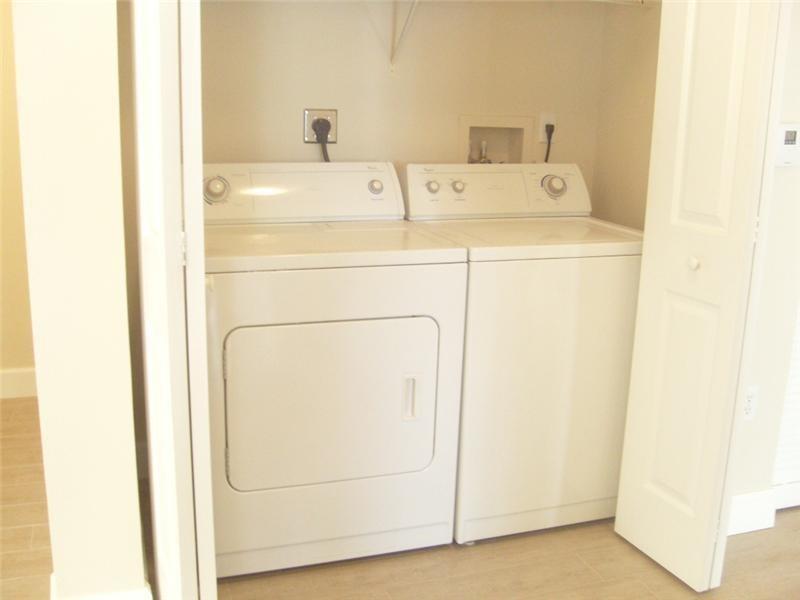 Pineapple Grove Village C - Residential Lease