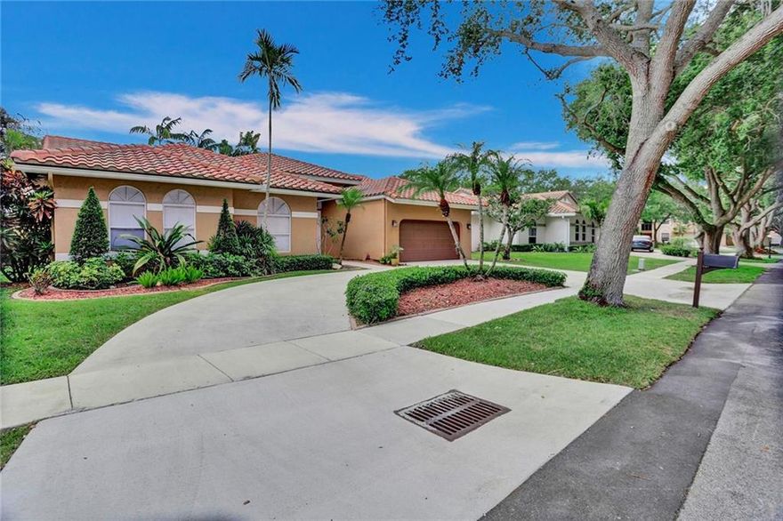 With 4 beds & 2.5 fully renovated baths, this home allows for easy access & seamless flow throughout. Once you step in, natural light floods the property, creating an inviting atmosphere that you'll love coming home to. Since we are in South FL, the outside is as important as the inside, here you'll be greeted by a great outdoor space complete with pool & plenty of area for entertaining. Lastly, the home's circular driveway is both practical & elegant, providing ample parking for all. But that's not all - this home is in Embassy Lakes Cooper City where you'll have access to a wealth of community amenities, including pool, gym, basketball, pickleball, tennis, volleyball courts, & playgrounds; Assigned to top-rated schools.