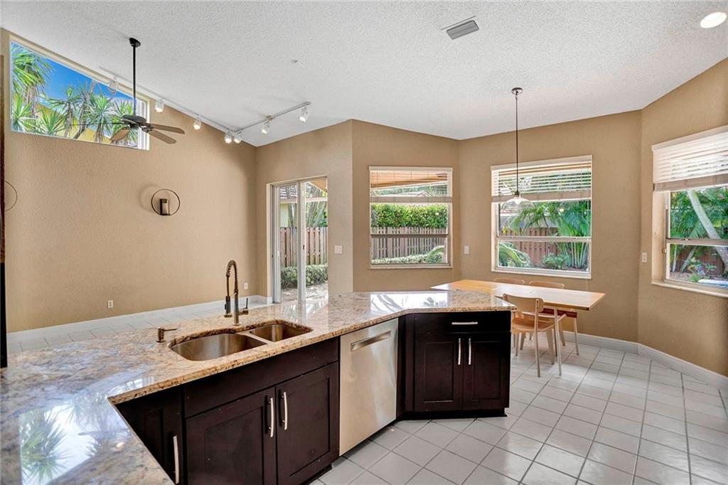 Embassy Lakes - Residential
