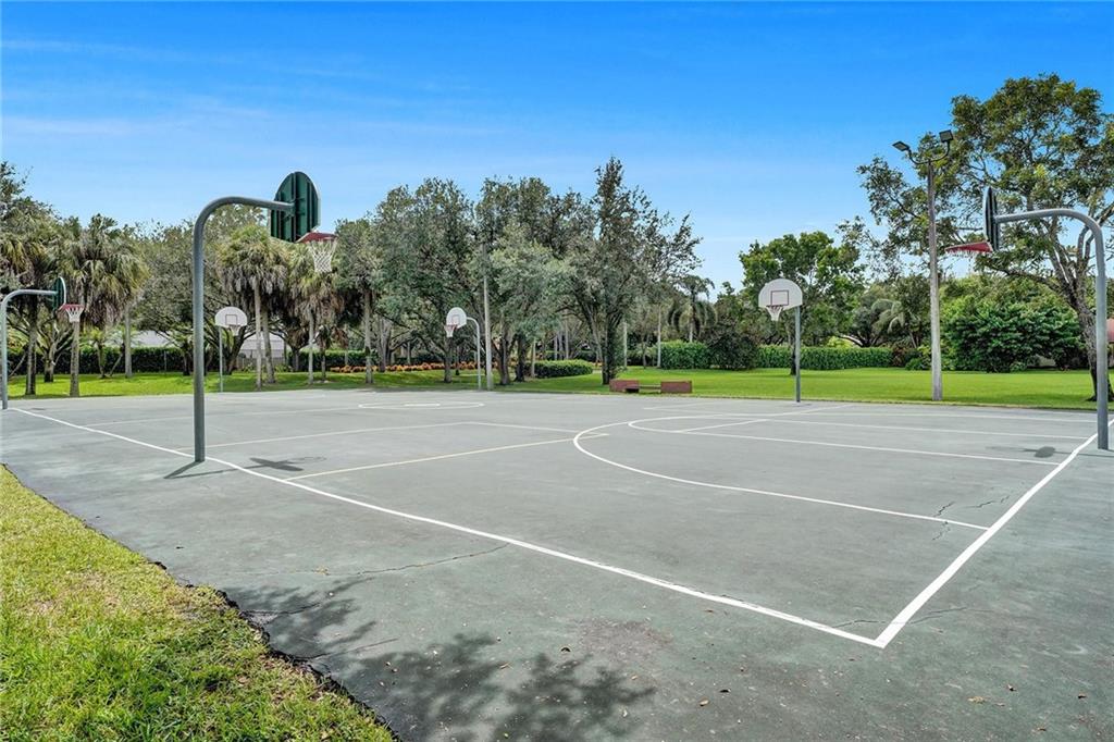 Embassy Lakes - Residential
