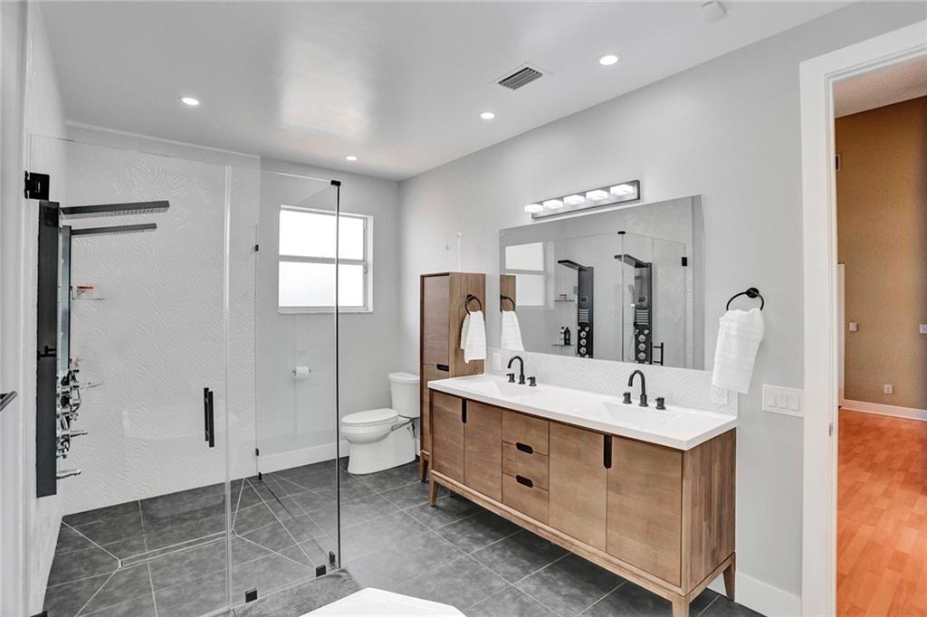 Embassy Lakes - Residential