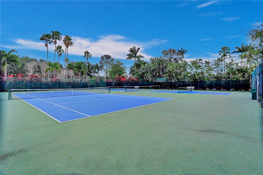 Embassy Lakes - Residential