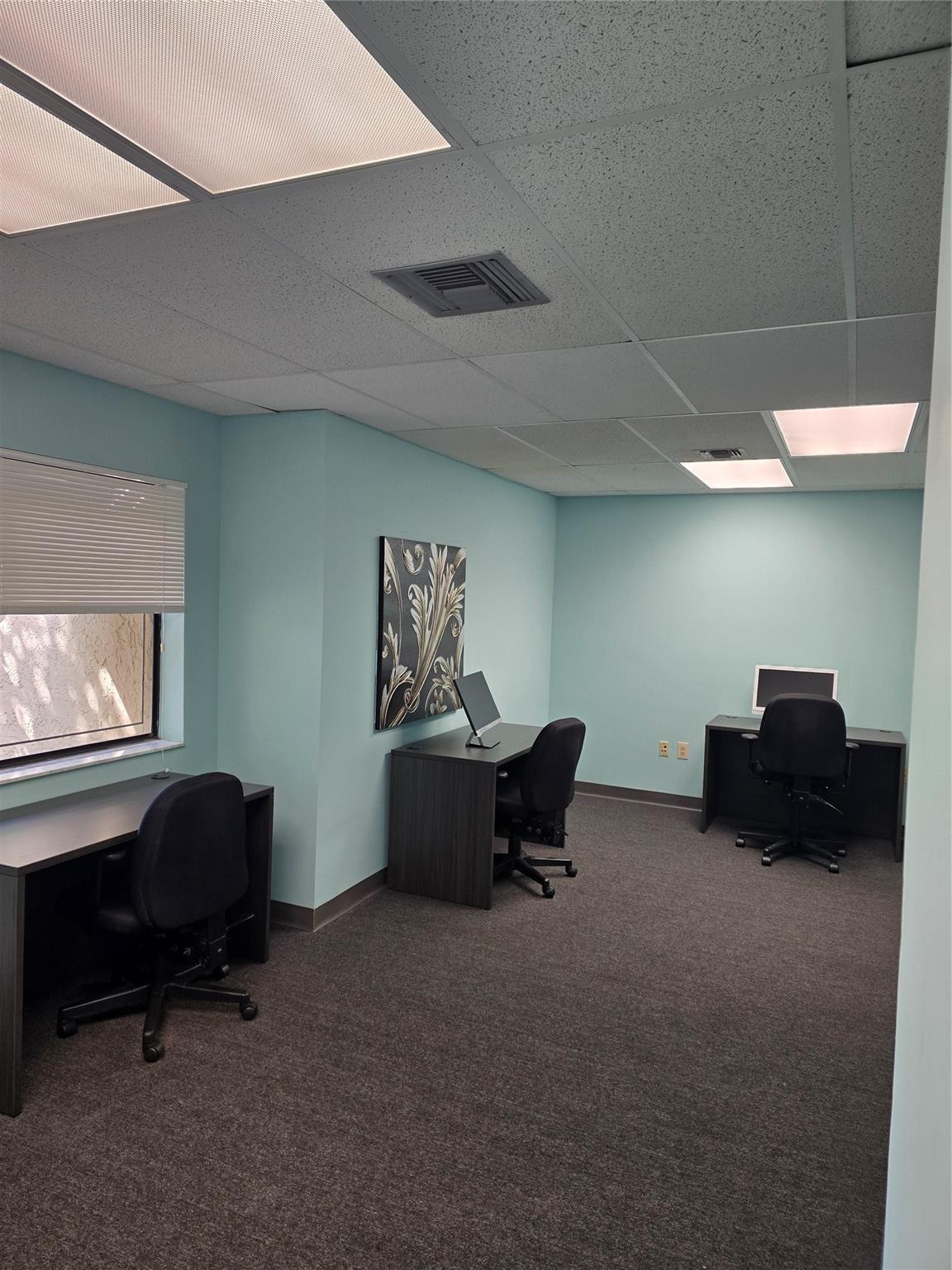 Share office for rent Mortgage company office, has one great 9X22 room with 4 desks and 4 chairs. Rent include Wi-fi, electricity, and a conference room can be use if needed. In a great location in Coral Springs. easy moving in. Just bring your computer and briefcase. contact Robert for more info.