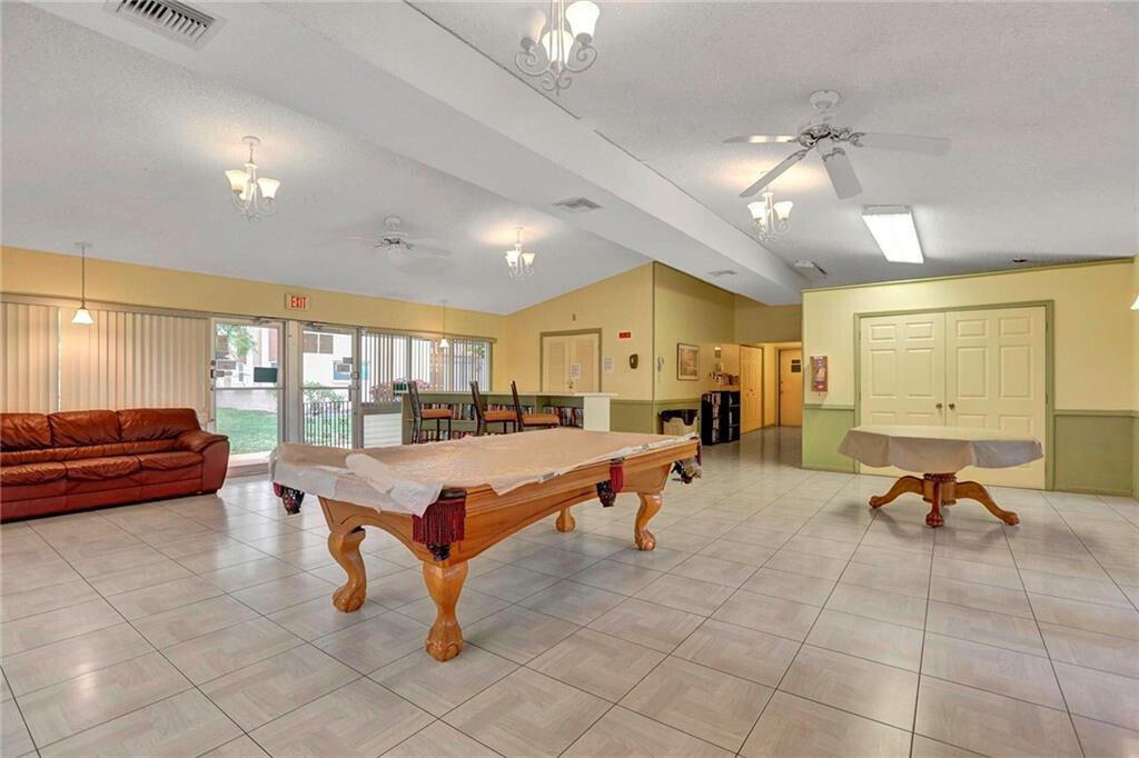 MEADOWBROOK APTS 2 CONDO - Residential