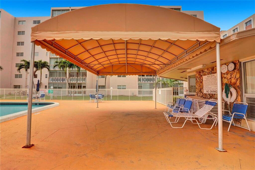 MEADOWBROOK APTS 2 CONDO - Residential