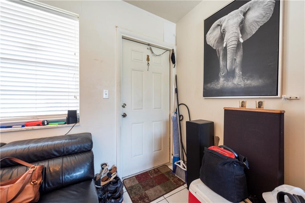 FAVALE CONDO - Residential