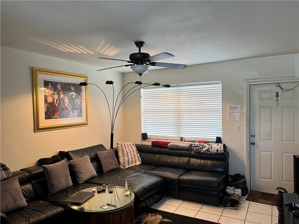 FAVALE CONDO - Residential