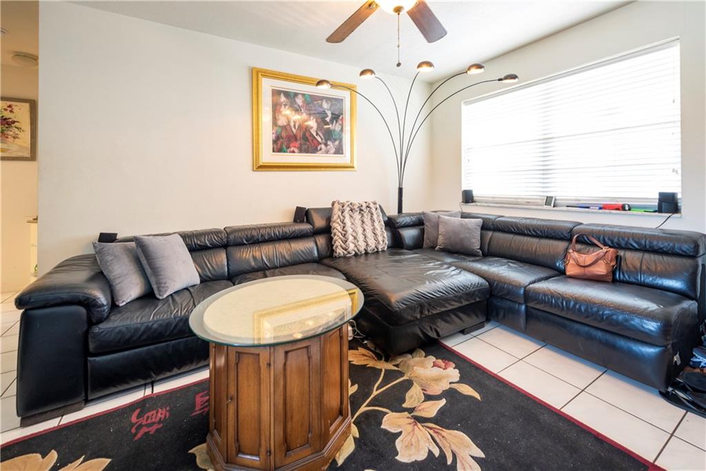 FAVALE CONDO - Residential