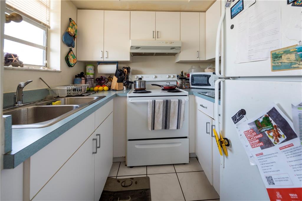 FAVALE CONDO - Residential