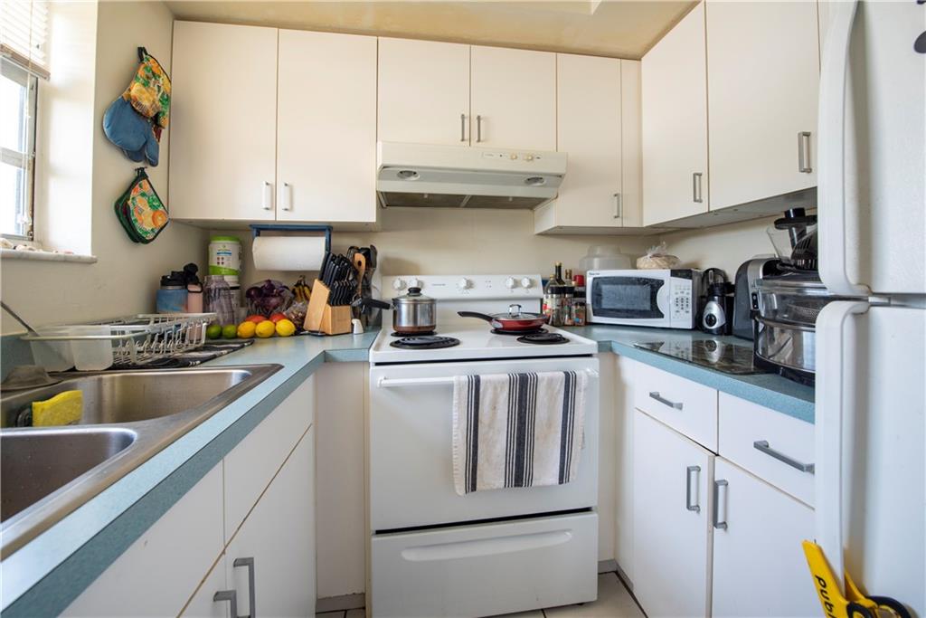 FAVALE CONDO - Residential