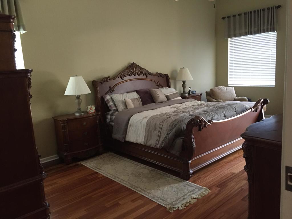 ISLES AT WELLINGTON 4 - Residential Lease