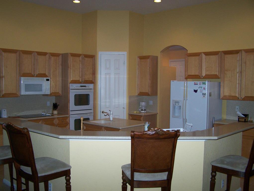 ISLES AT WELLINGTON 4 - Residential Lease