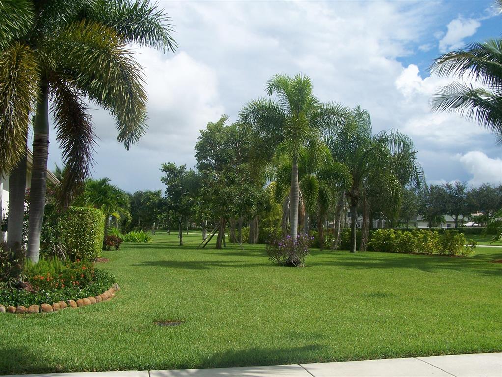 ISLES AT WELLINGTON 4 - Residential Lease