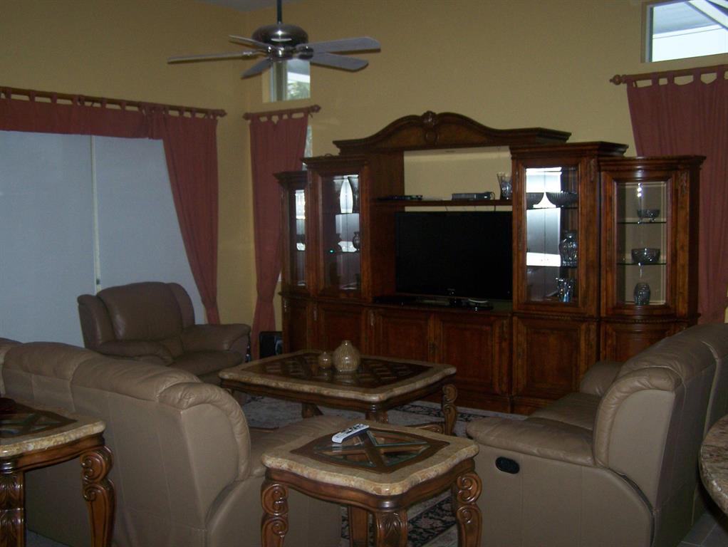 ISLES AT WELLINGTON 4 - Residential Lease