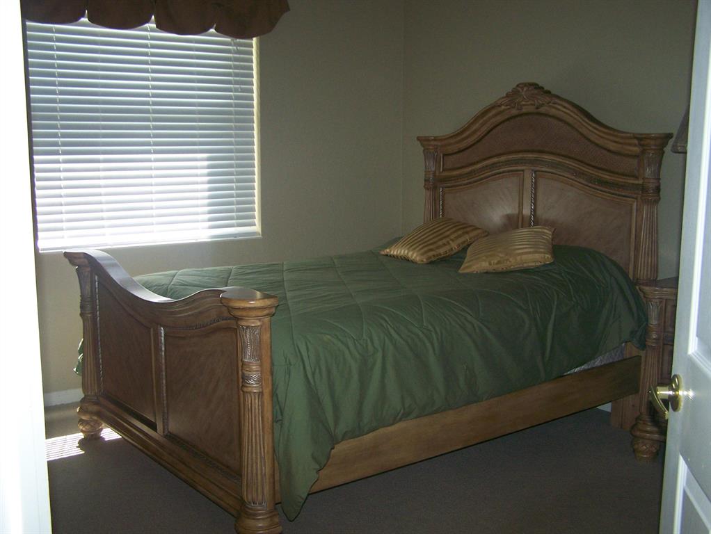 ISLES AT WELLINGTON 4 - Residential Lease