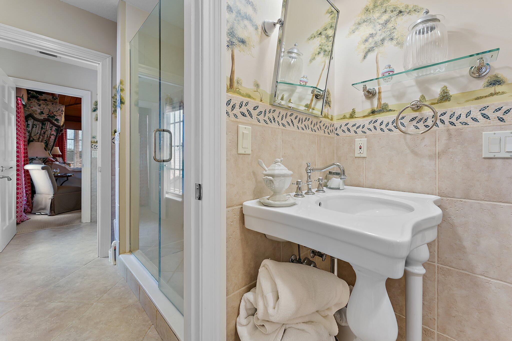 SOUTHERN CAY AT JONATHANS - Residential