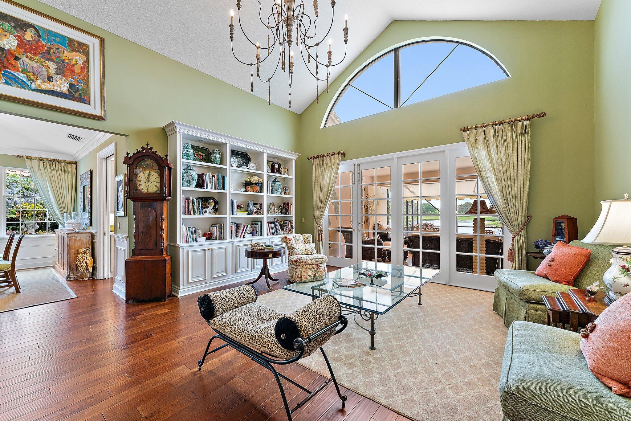 SOUTHERN CAY AT JONATHANS - Residential